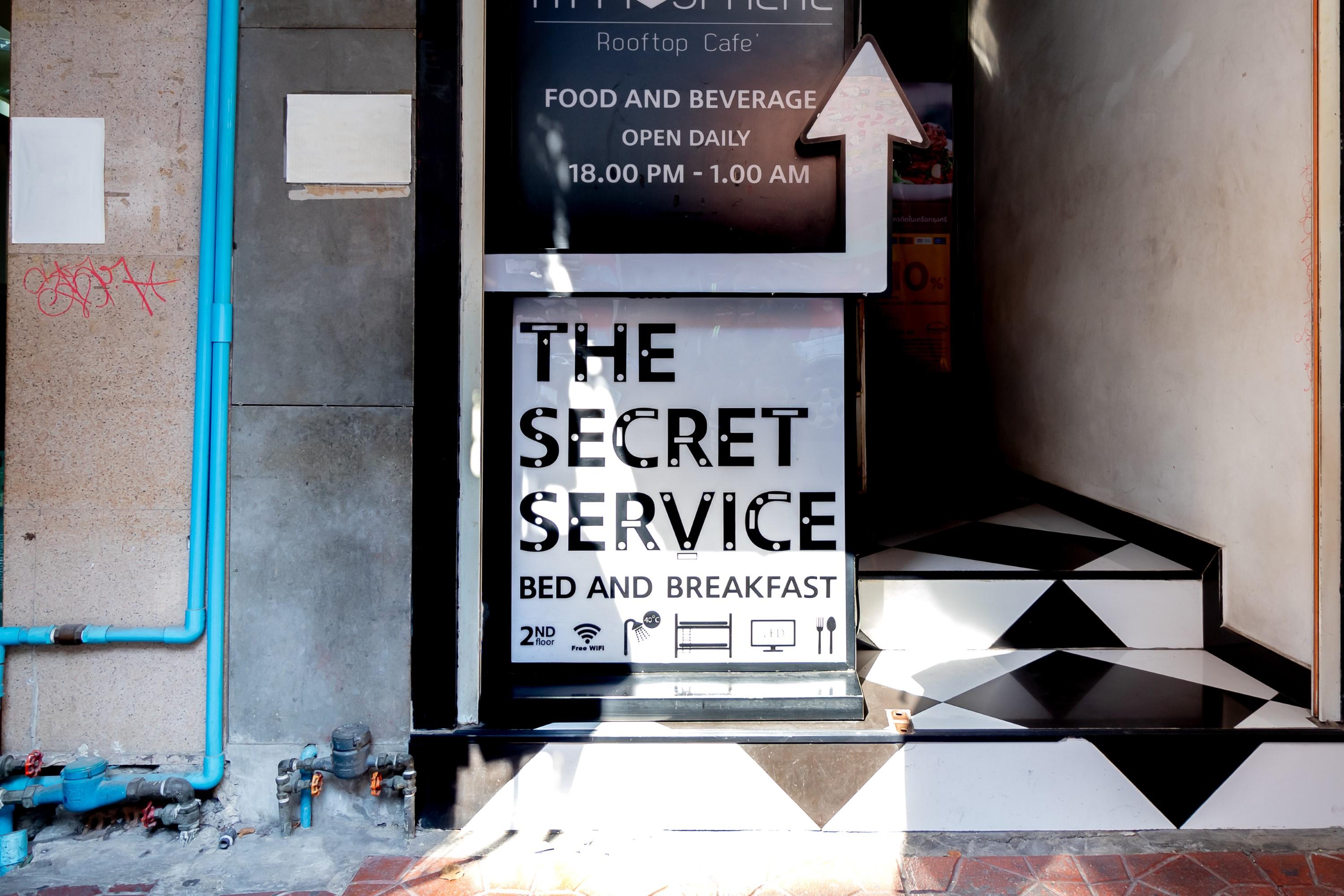 The Secret Service Бангкок Экстерьер фото